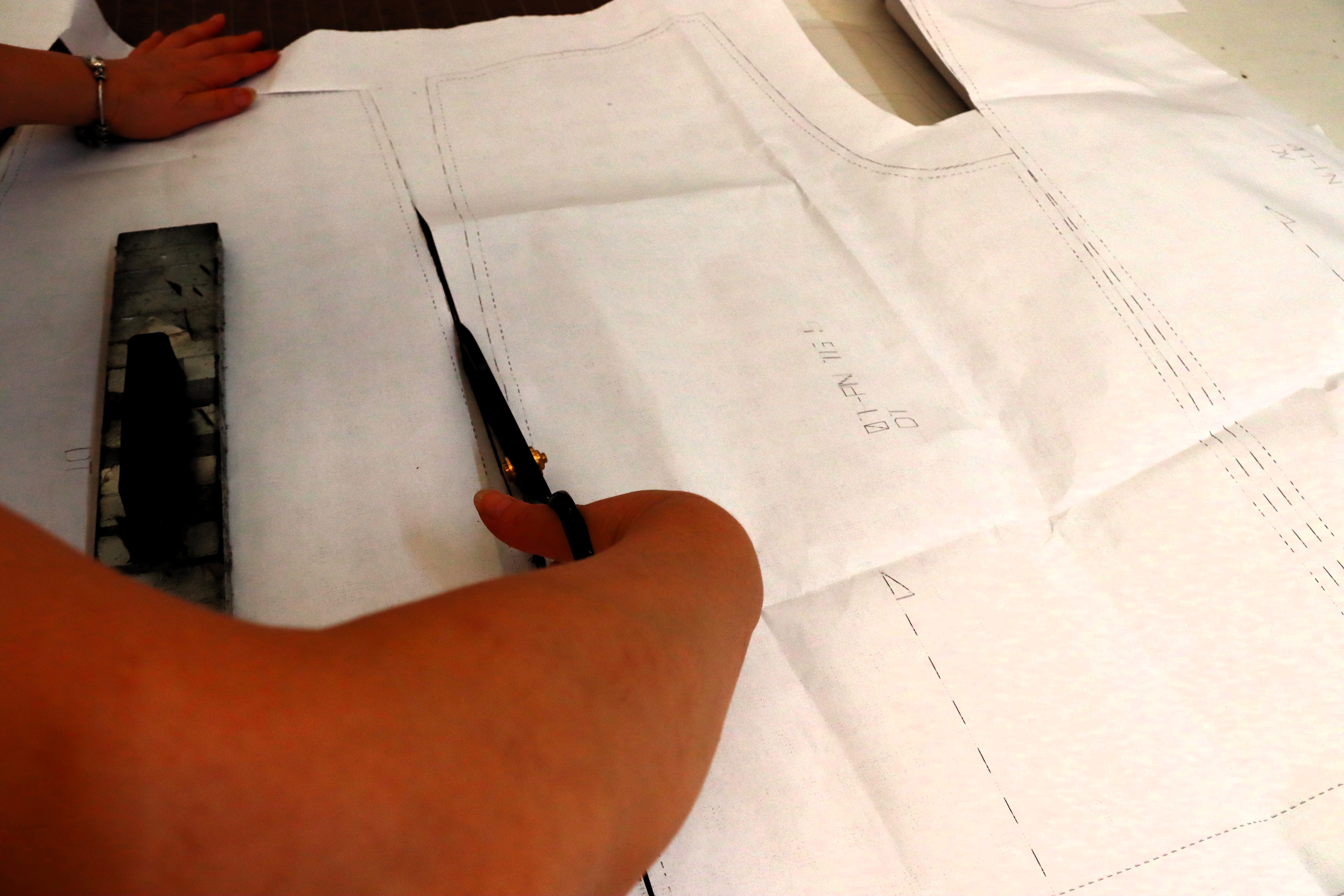 Pattern and cutting — Casa Selinda, Prato